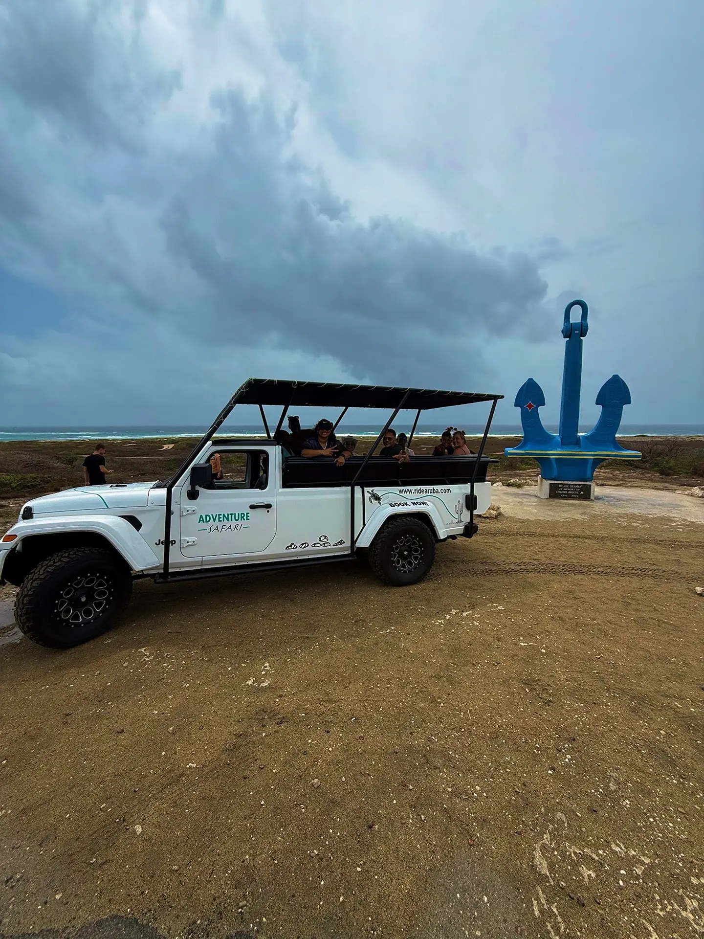 Safari Jeep Tour Adventure – AM tour in Aruba